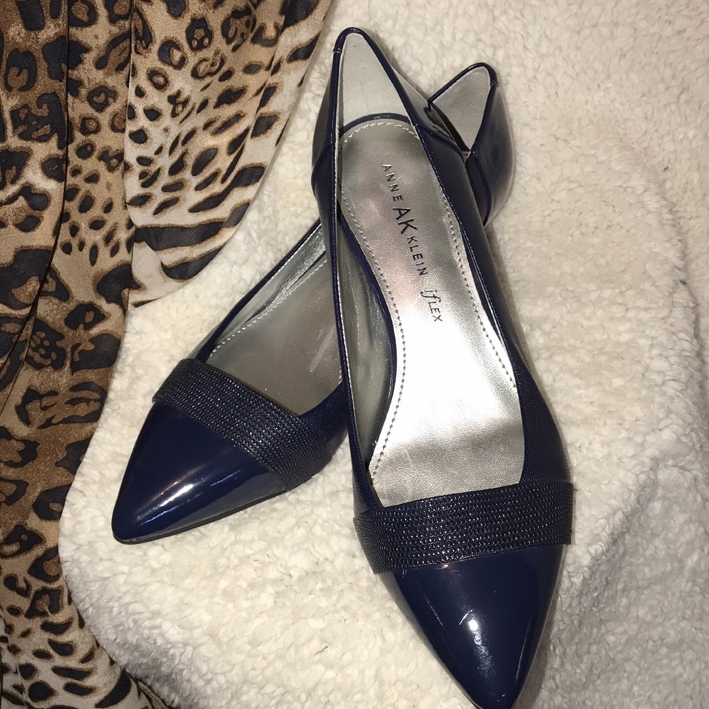 Anne Klein I flex blank patent pump